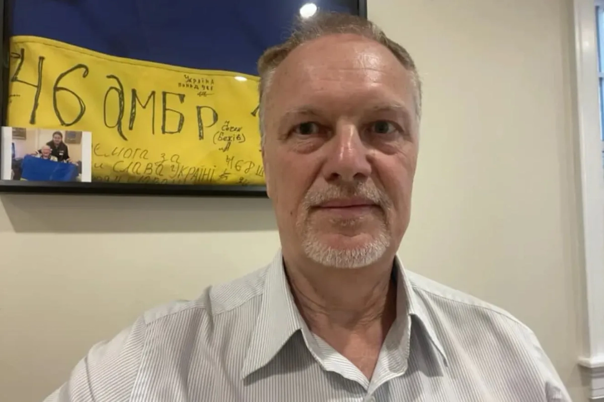 Аркадий Янковский* рекламирует сбор в пользу ВСУ. Фото © Facebook (признан экстремистской организацией и запрещён на территории Российской Федерации) / ArkadiyYank