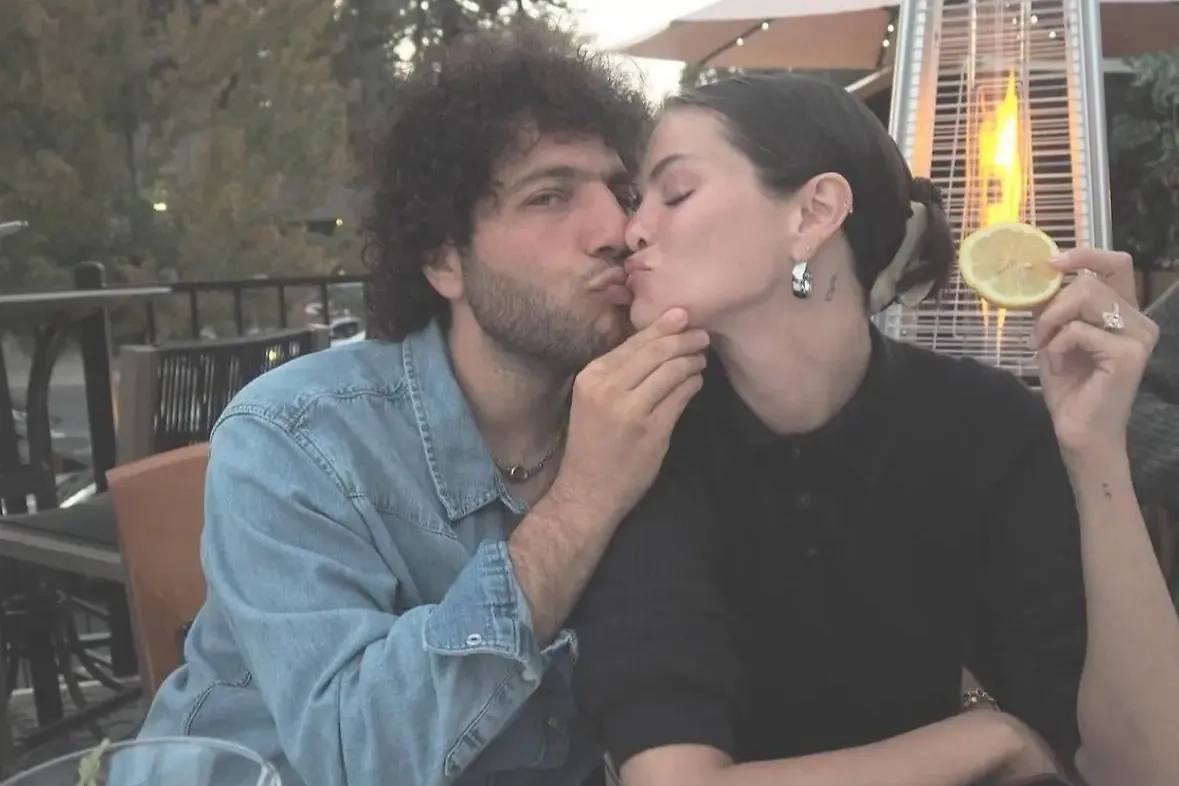 Селена Гомес официально стала женой Бенни Бланко. Фото © Instagram (признан экстремистской организацией и запрещён на территории Российской Федерации) / selenagomez