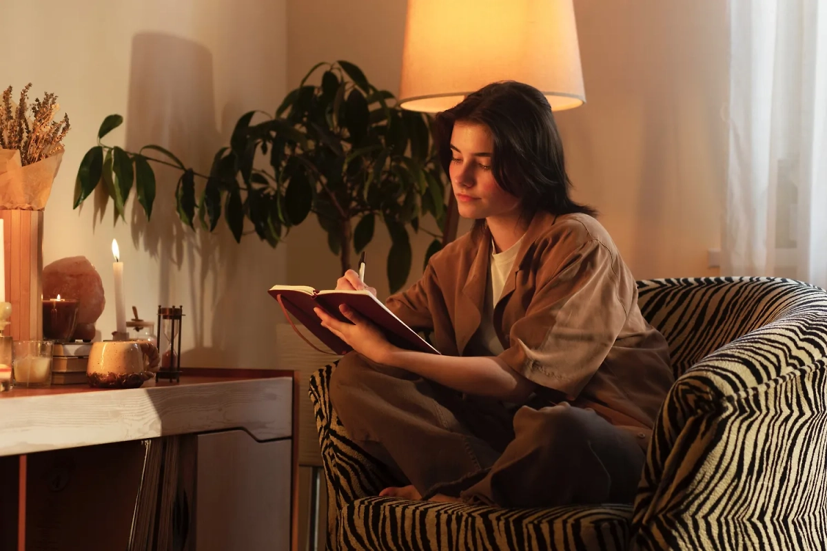 Лунный календарь на октябрь — как новолуние поможет нам в делах и что для этого нужно. Фото © Freepik