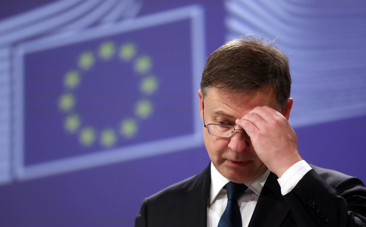 Еврокомиссия вновь пытается мошенничать с российскими активами. Фото © ТАСС / EPA / OLIVIER HOSLET