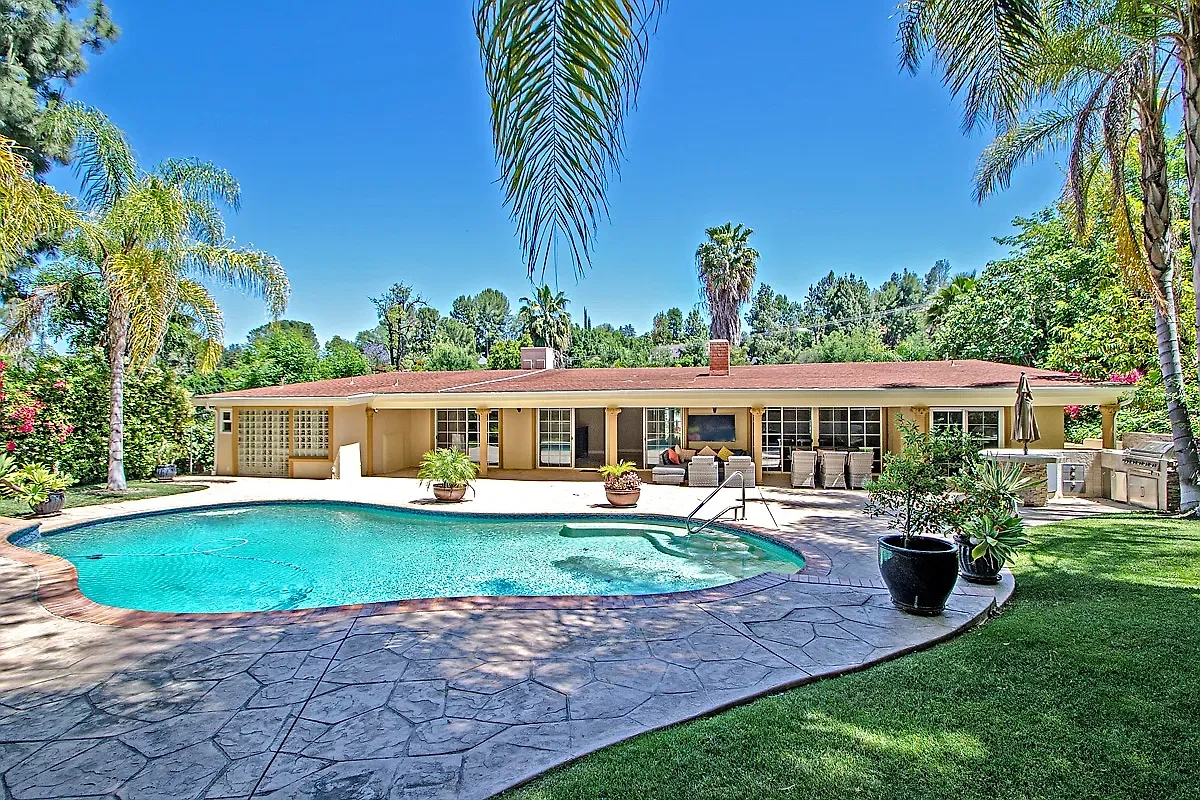 Дом из американской жизни Михаила Шуфутинского. Фото © zillow