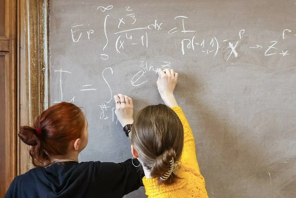 Президентская стипендия — как принять участие в конкурсе? Проверьте себя! Фото © ТАСС / Валерий Шарифулин