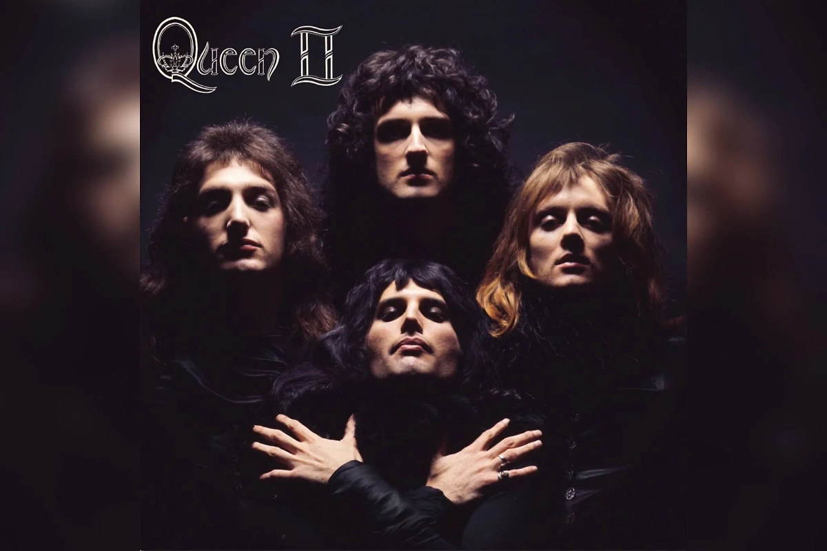 Оккультизм в творчестве Queen: тайные символы легендарной группы. Фото © queenonlinestore