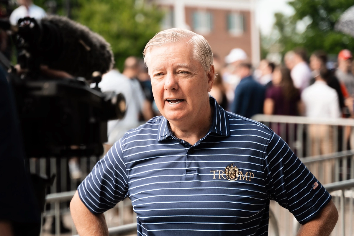 Сенатор Линдси Грэм. Фото © Shutterstock / FOTODOM / JurdBurk