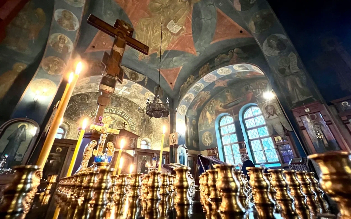 Есть поверье, согласно которому «плачущие» иконы начинают мироточить перед большими потрясениями. Фото © Life.ru