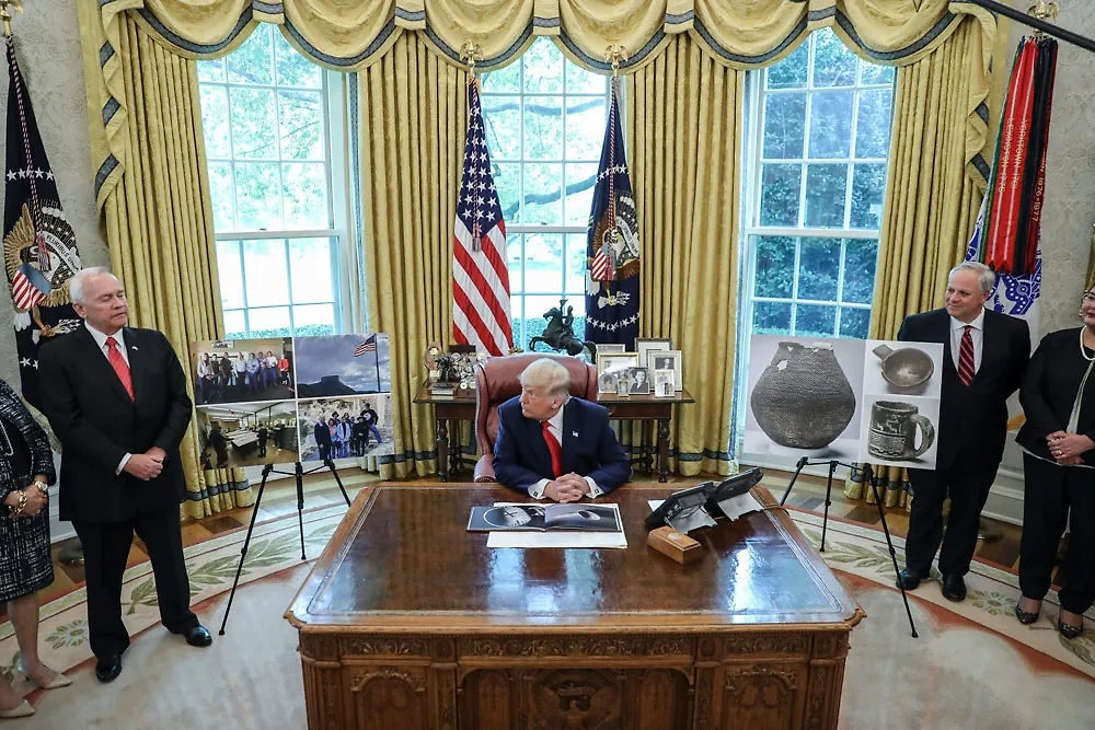 Трамп хочет вернуть США в «золотой век». Фото © ТАСС / ZUMA / ZEUS