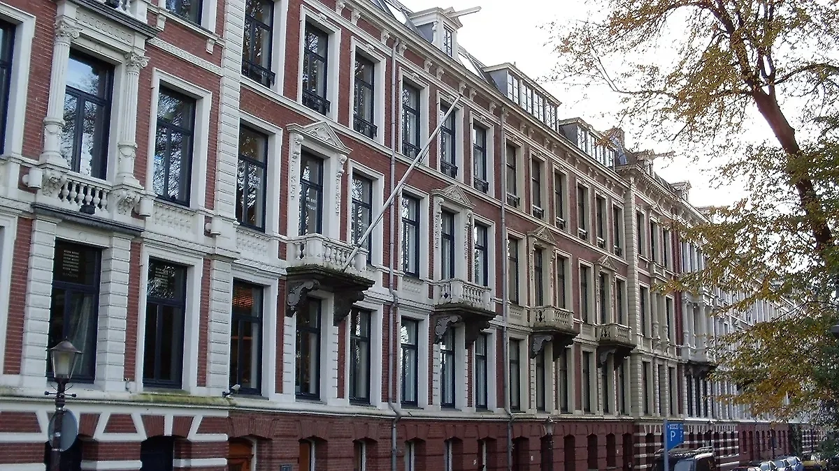 Амстердамский дом Воложа. Фото © Wikipedia / Марсель Малдер