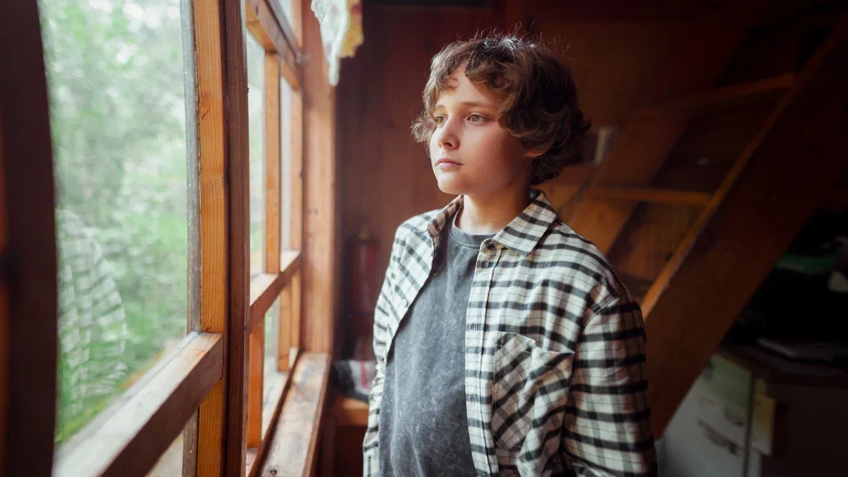 Юный актёр Артемий Чекалин уверен: часто причиной травли становится зависть. Фото © Пресс-служба «ТВ 3»