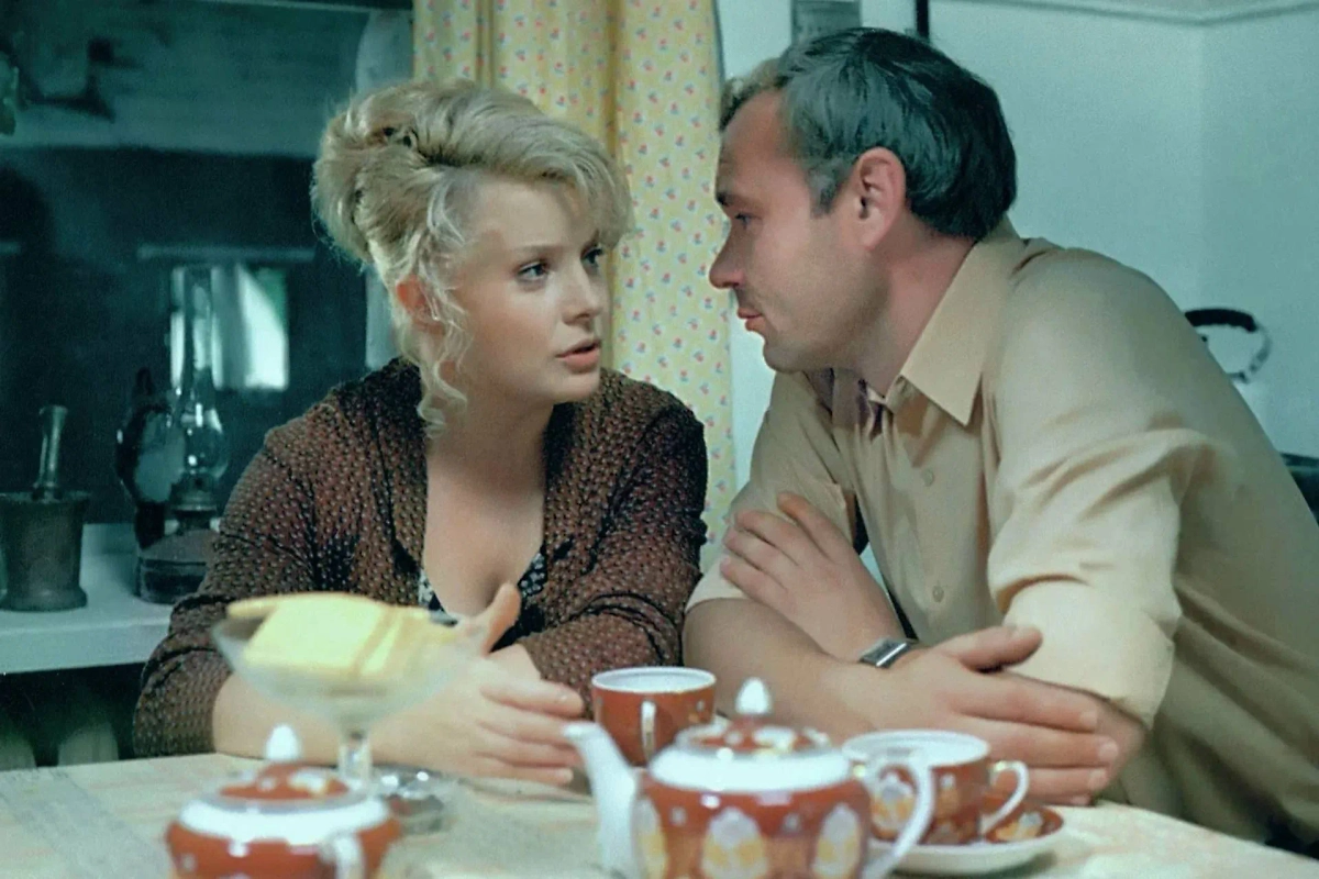 «Мачеха» и «Безотцовщина» были хитами советской «женской литературы», когда были повестями Марины Халфиной. Фото © Кадр из фильма «Мачеха», режиссёр Олег Бондарёв / Kinopoisk