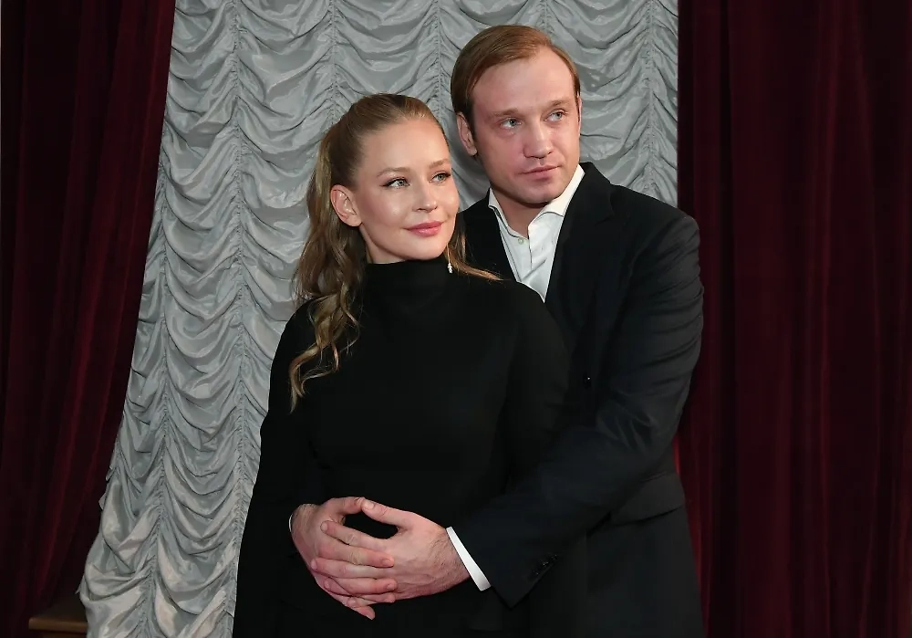 Актриса Юлия Пересильд рассталась с парнем в 2025 году. Они с Михаилом Тройником не совпали характерами. Фото © РИА Новости / Екатерина Чеснокова