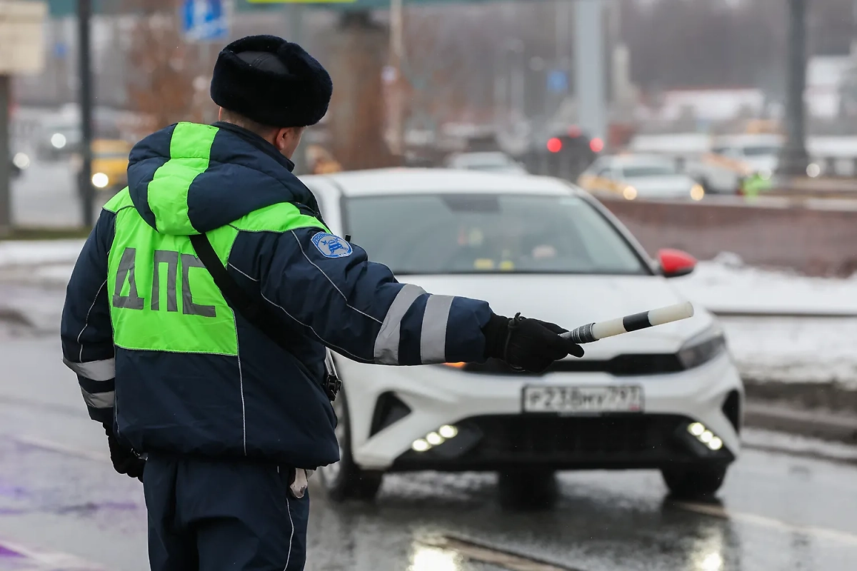 За использование несезонной резины предусмотрен штраф. Фото © ТАСС / Алексей Белкин / NEWS.ru