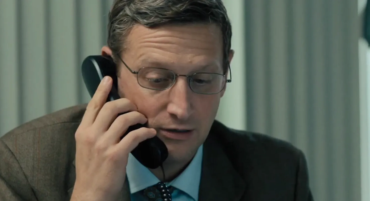 «Компания стульев» — сериал о компании, которая производит стулья. Не больше и не меньше. Фото © Кадр из фильма «Компания боссов», режиссёры Эндрю ДеЯнг, Аарон Шимберг, сценаристы Зак Канин, Тим Робинсон / Kinopoisk