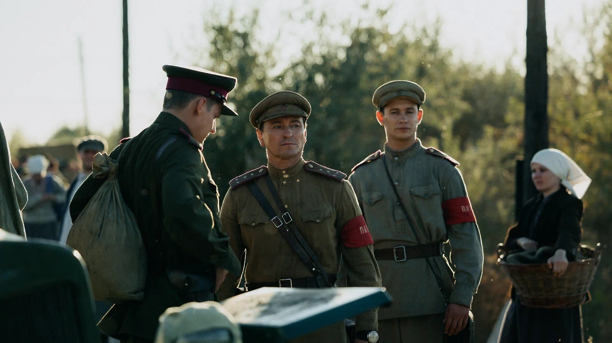 Фото © Кадр из фильма «Август», режиссёры Никита Высоцкий, Илья Лебедев / Kinopoisk