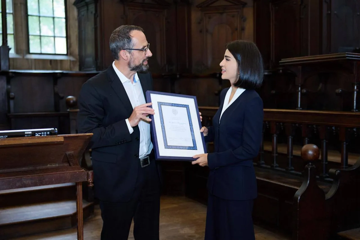 В Британии Оксфорд наградил дочь главы Узбекистана Мирзиёева за права женщин. Фото © Telegram / Saida Mirziyoyeva