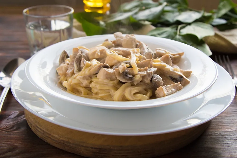 Соус для пасты с грибами — рецепт. Фото © Shutterstock / FOTODOM / Olga Makedonova