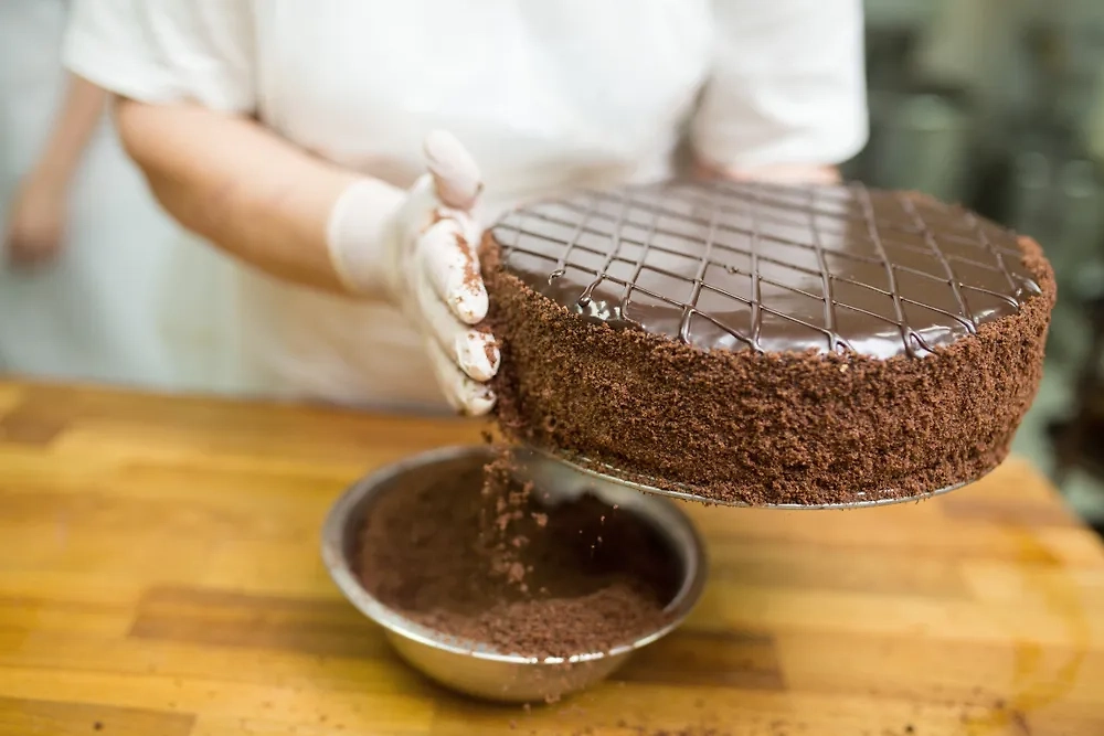 Как украсить торт «Прага». Фото © Shutterstock / FOTODOM / All backgrounds for you