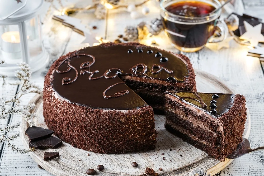 Торт «Прага» — главный секрет рецепта. Фото © Shutterstock / FOTODOM / Julia's GraphicLand