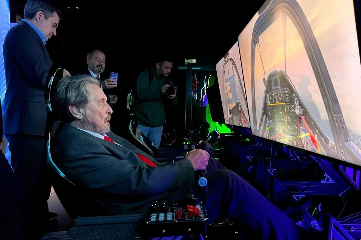 Эррол Маск оценил развитие IT-сферы Татарстана во время визита в Казань. Фото © Telegram / ИТ-парк им.Башира Рамеева