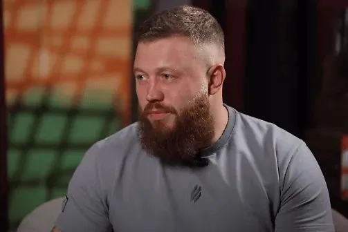 Бывший футбольный ультрас Кухарчук — сейчас видный боевик «Азова»*. Фото © Facebook (признан экстремистской организацией и запрещён на территории России) / Дмитрий Кухарчук