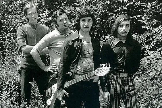 1973 г. А. Лосев, С. Дьячков, С. Намин, Ю. Фокин. ВИА «Цветы» — как он вообще образовался? Однажды Стас пришёл на концерт Саши. Остальное — история. Фото © Wikipedia / Стас Намин