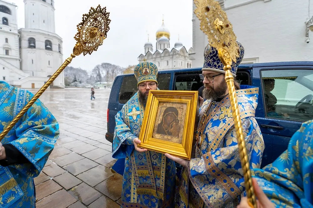 Праздник Казанской Божией Матери в 2025 — какие приметы сохранили наши предки? Фото © АГН «Москва» / Олег Варов, Сергей Власов 