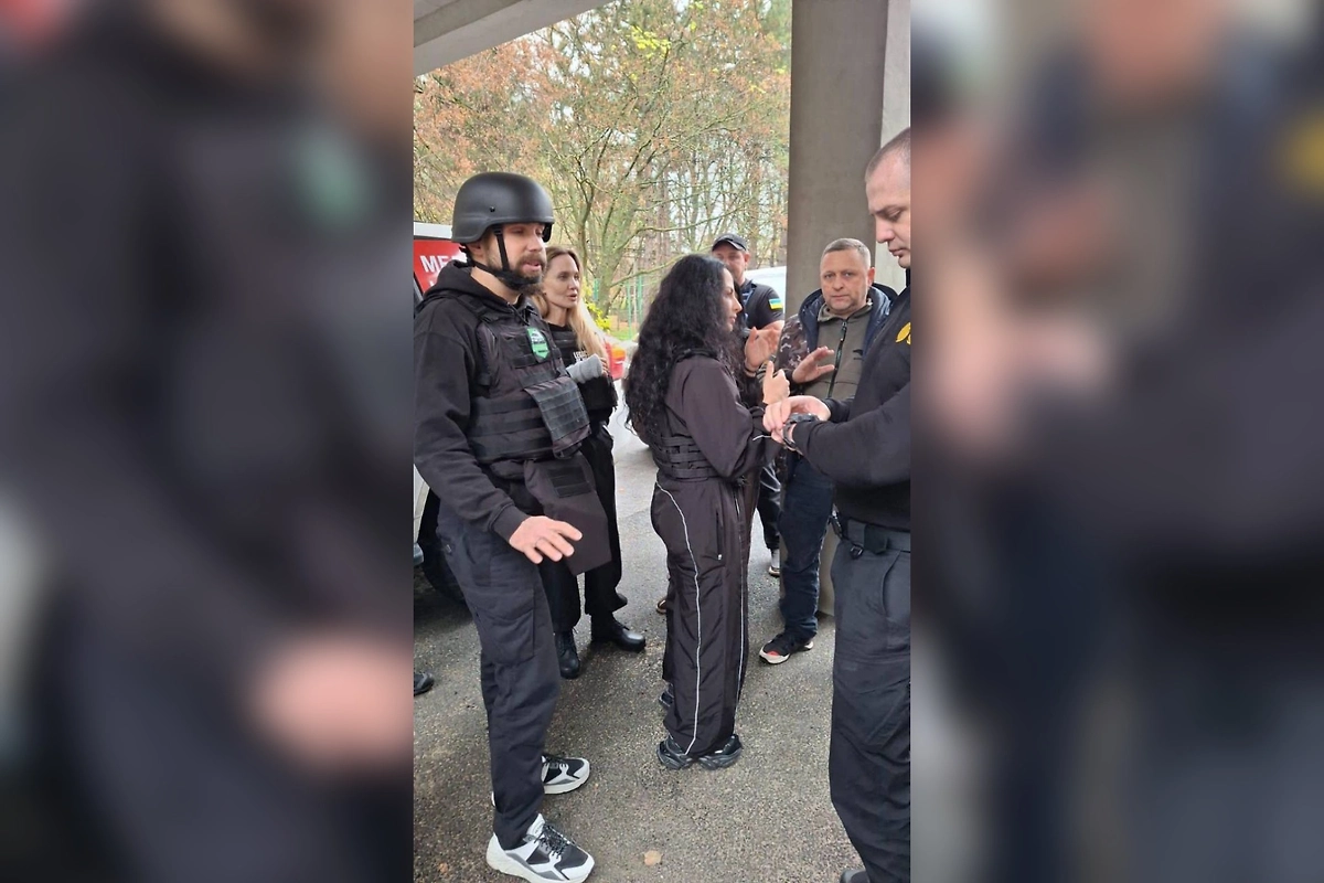 Анджелина Джоли на Украине. Фото © Труха