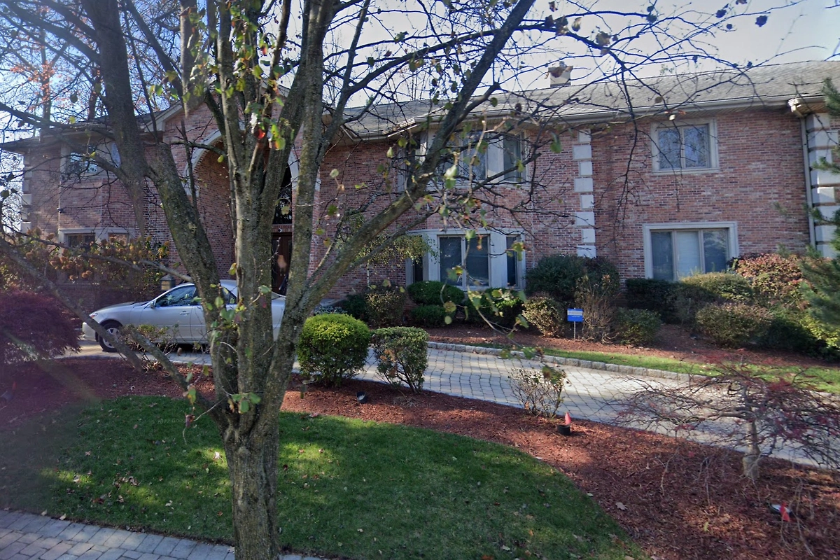 Второй особняк, в котором могли жить члены семьи Елены Малышевой. Фото © google