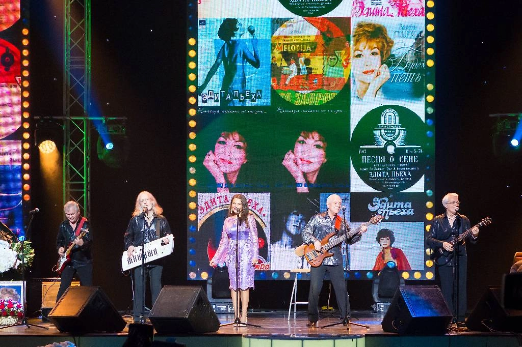 ВИА «Поющие гитары» — одна из самых старых советских рок-групп и самая старая в Ленинграде. Фото © ТАСС / Руслан Шамуков