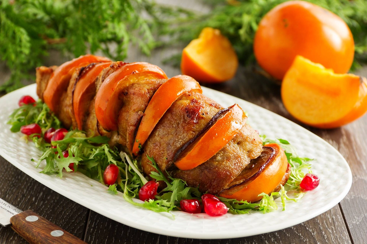 Сезон хурмы: как выбрать и что приготовить из королевы осени. Фото © Shutterstock / FOTODOM / Lesya Dolyuk