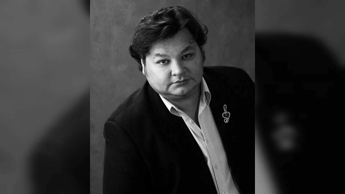 Роль коварного священника Фролло исполнил в русской постановке мюзикла «Нотр-Дам де Пари» покойный Александр Голубев. Фото © Wikipedia 