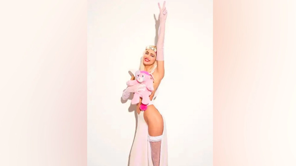 Ирина Шейк. Фото © Instagram (соцсеть запрещена в РФ; принадлежит корпорации Meta, которая признана в РФ экстремистской) / irinashayk