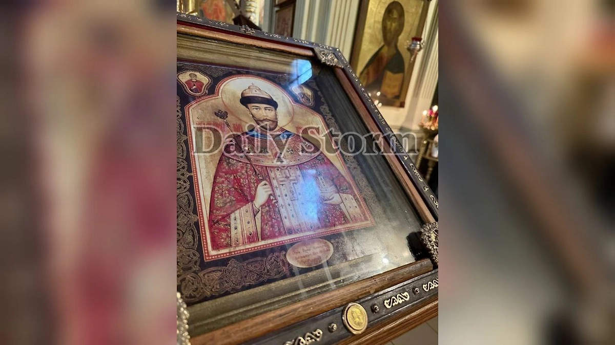 В России замироточила икона Николая Второго. Фото © Telegram / Daily Storm
