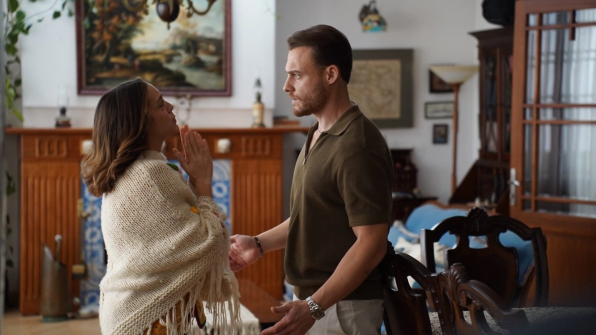 Новый турецкий сериал «Платоник» — актёры и роли. Фото © Кадр из фильма «Платоник: Отель «Голубая луна», режиссёр Онур Билгетай / Kino-teatr