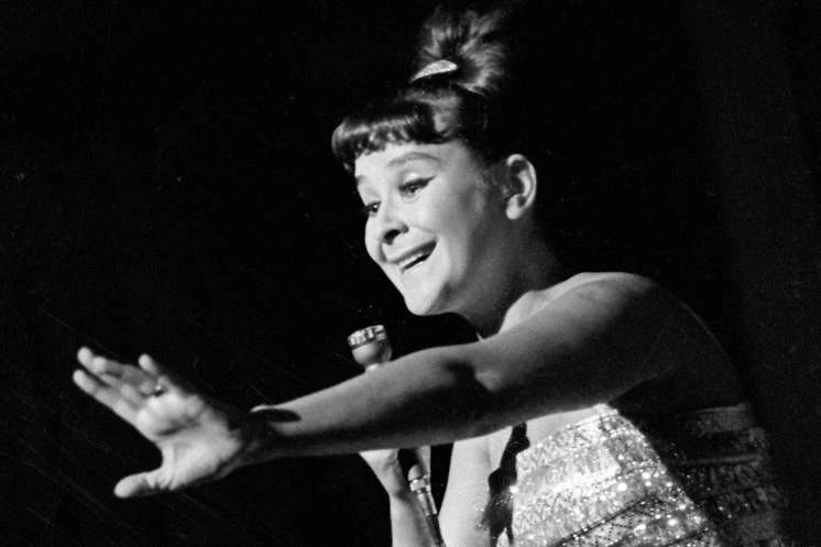 «Пусть всегда будет солнце», «Чёрный кот» и «Ай-люли» — самые известные песни Тамары Миансаровой. Фото © РИА Новости / Виктор Ахломов