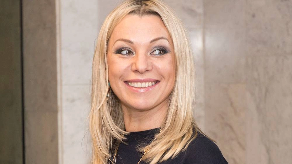 Жюри шоу «Аватар» угадало Ирину Салтыкову под маской Берегини. Фото © ТАСС / Вадим Тараканов