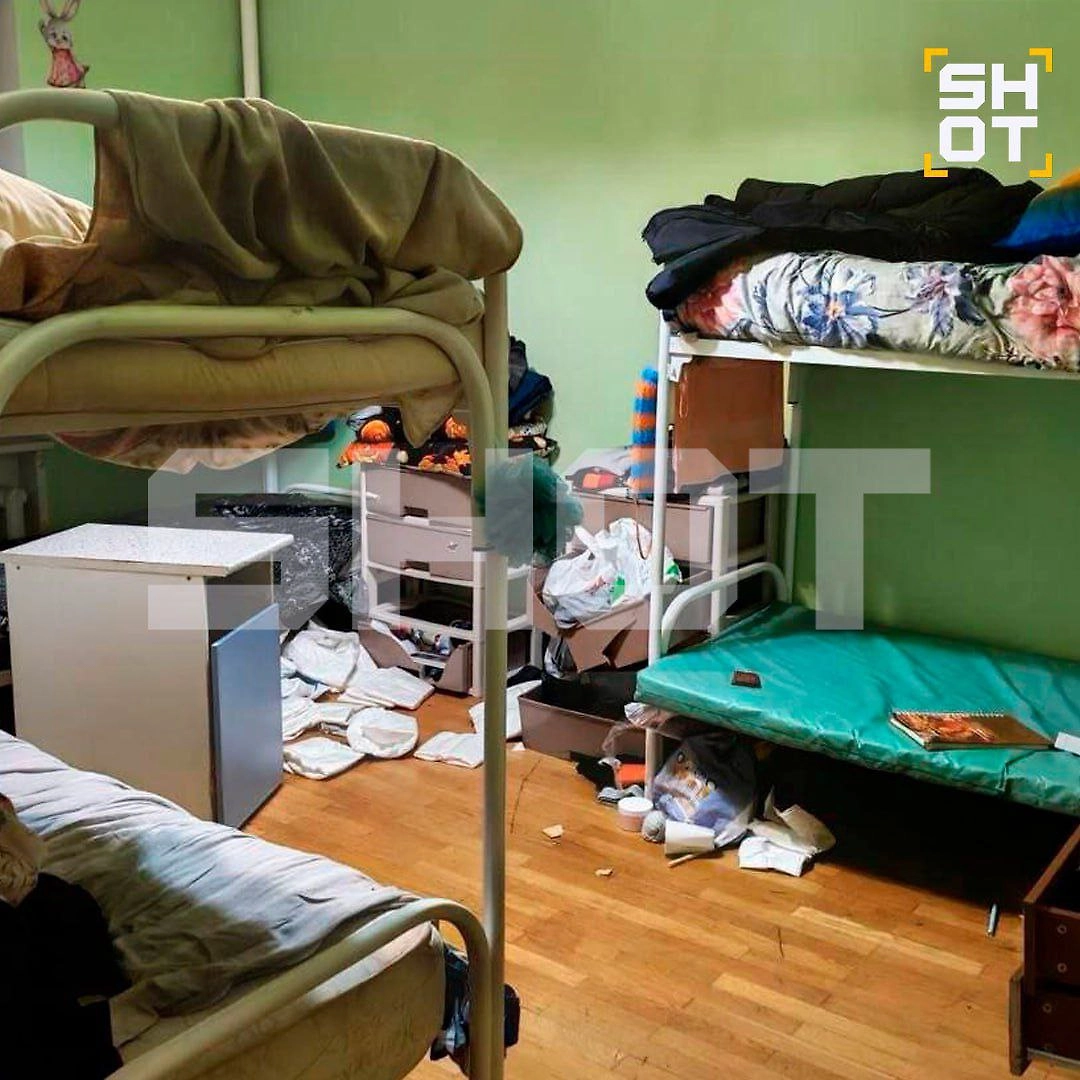 Условия, в которых держали детей. Фото © Telegram / SHOT