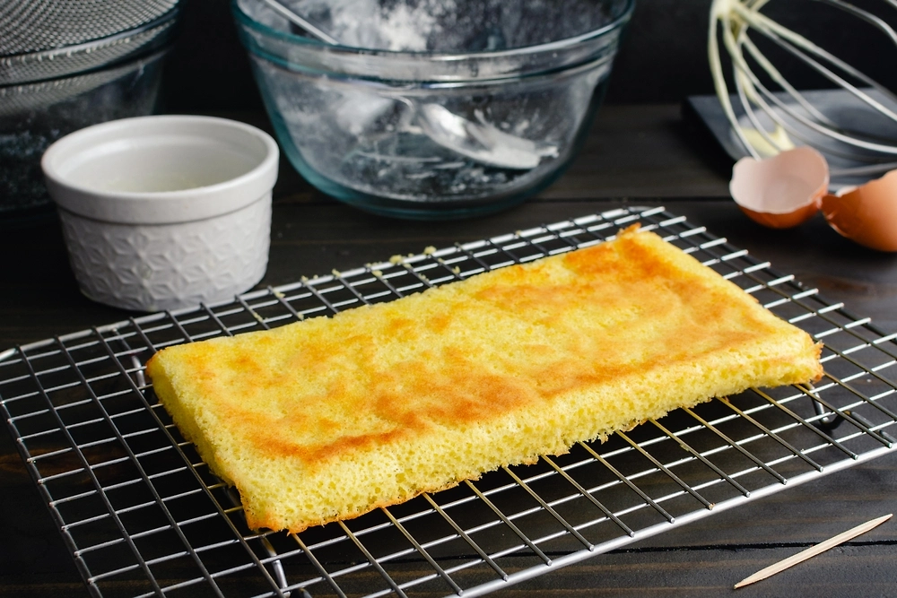 Как испечь бисквит для торта «Сказка». Фото © Shutterstock / FOTODOM / Candice Bell