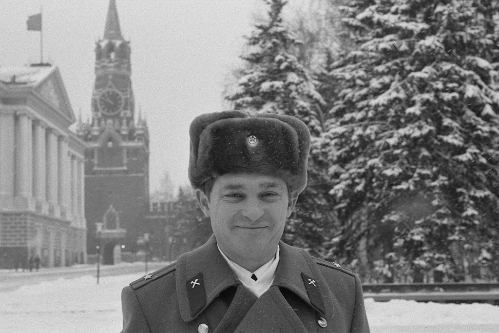 Ликвидатор аварии на Чернобыльской АЭС Герой Советского Союза Леонид Телятников. Фото © ТАСС / Владимир Завьялов, Валентин Кузьмин