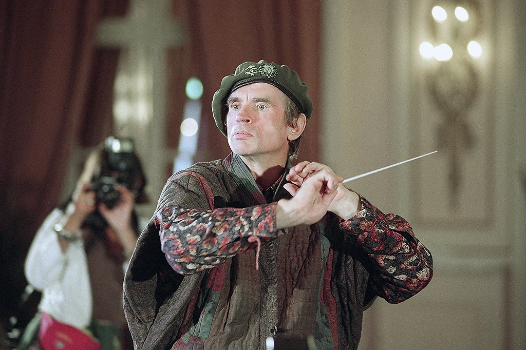 Артист балета Рудольф Нуриев — одна из знаменитостей, чью жизнь унёс СПИД. Фото © ТАСС / AP