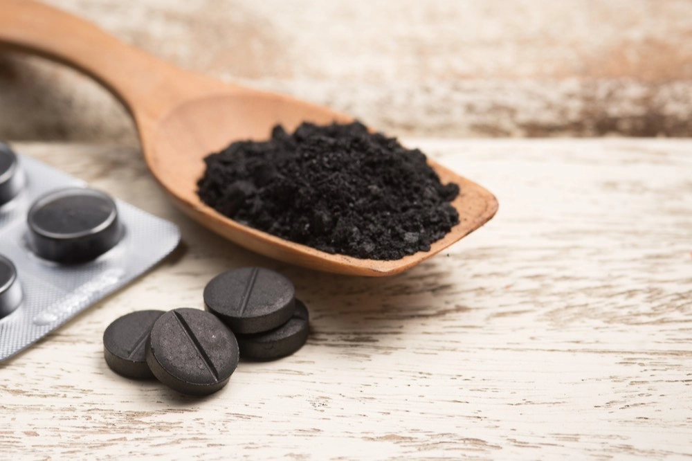 А эти народные методы борьбы с похмельем не очень эффективны. Зато хотя бы не опасны для жизни. Фото © Shutterstock / FOTODOM / showcake