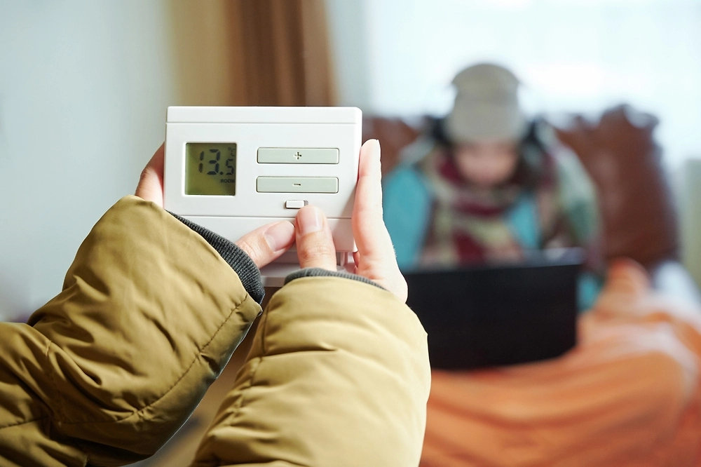 А что делать, если замеры показали: температура в квартире зимой слишком мала? Фото © Shutterstock / FOTODOM / Oksana Klymenko