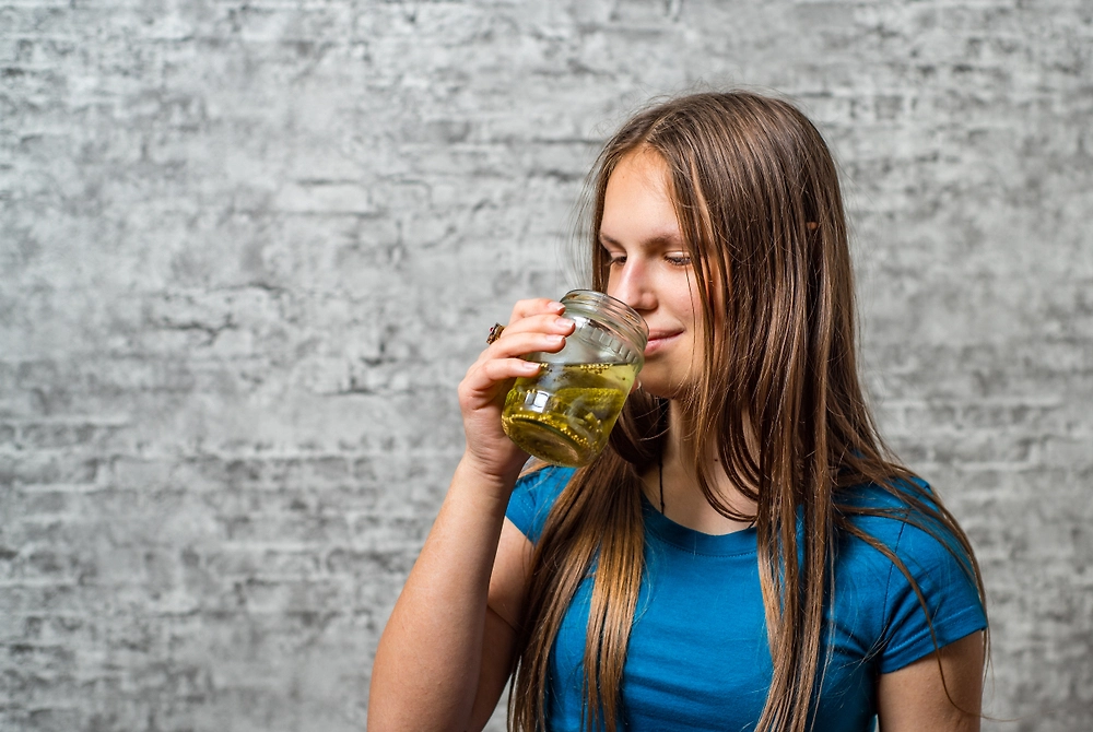 Народные методы от похмелья: эти действительно помогут, и доказательная наука это подтверждает. Фото © Shutterstock / FOTODOM / siamionau pavel