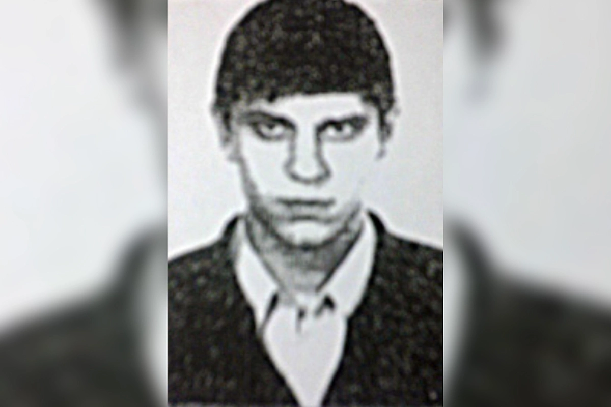 Сын депутата Даниил Останин. 