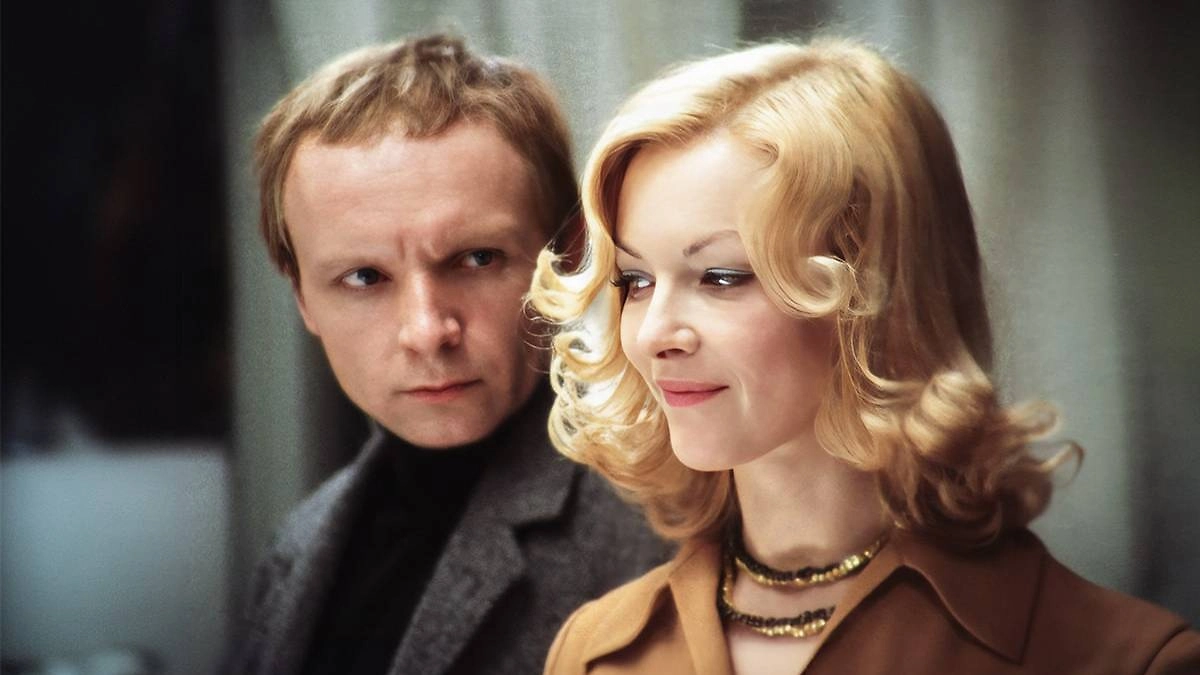 Ирония судьбы: что скрывают три главные песни фильма. Фото © Кадр из фильма «Ирония судьбы, или С лёгким паром», режиссёр Эльдар Рязанов, сценаристы Эмиль Брагинский, Эльдар Рязанов / Kinopoisk