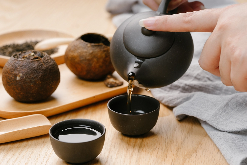 Чай для долголетия: 7 сортов с пользой для здоровья. Фото © Shutterstock / FOTODOM / YANGYANG FANG 