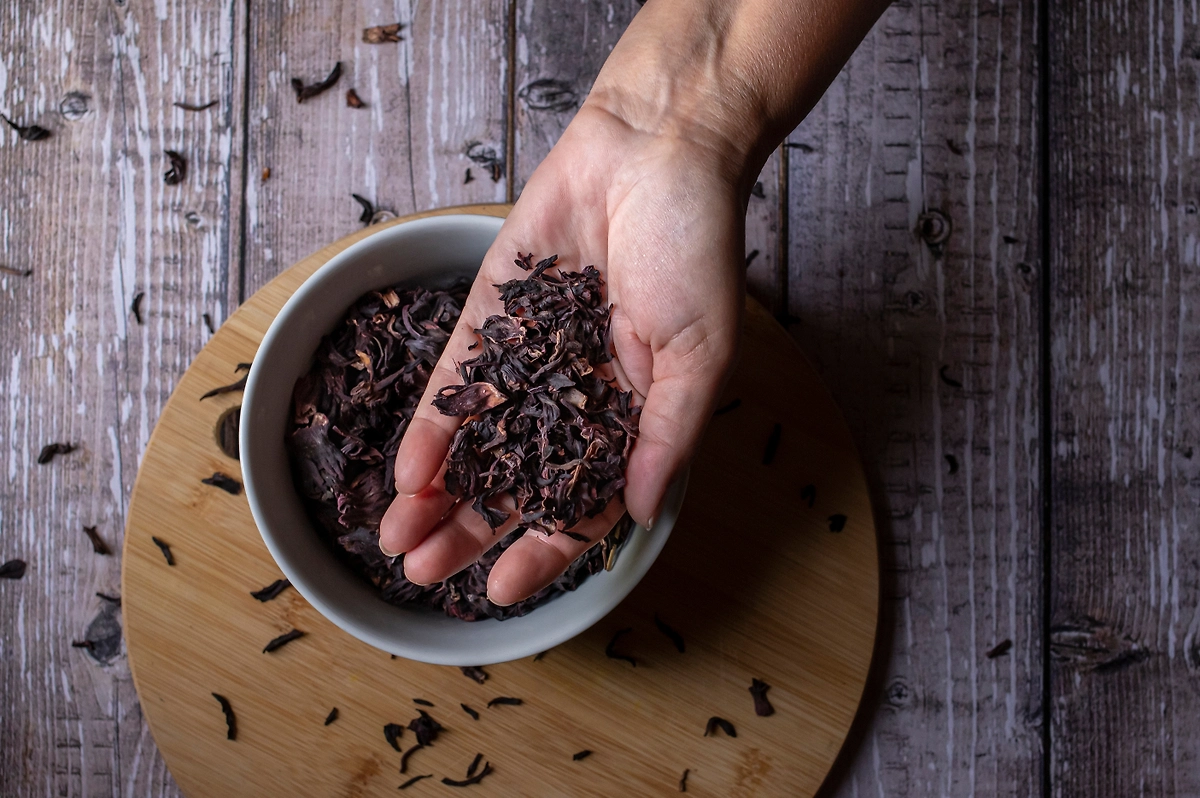 Как избавиться от запаха на деревянной доске с помощью заварки? Фото © Shutterstock / FOTODOM / VG Foto 