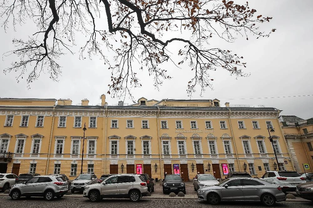 Русское дворянство окончательно оформилось при Петре I. Главным городом стал Санкт-Петербург. На фото Михайловский театр © ТАСС / Александр Демьянчук