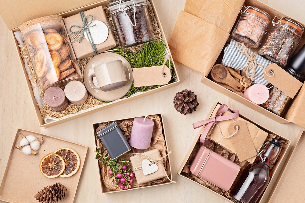 Новый, 2026 год и подарки родителям: что внесёт уют и тепло в отчий дом? Фото © Shutterstock / FOTODOM / Netrun78