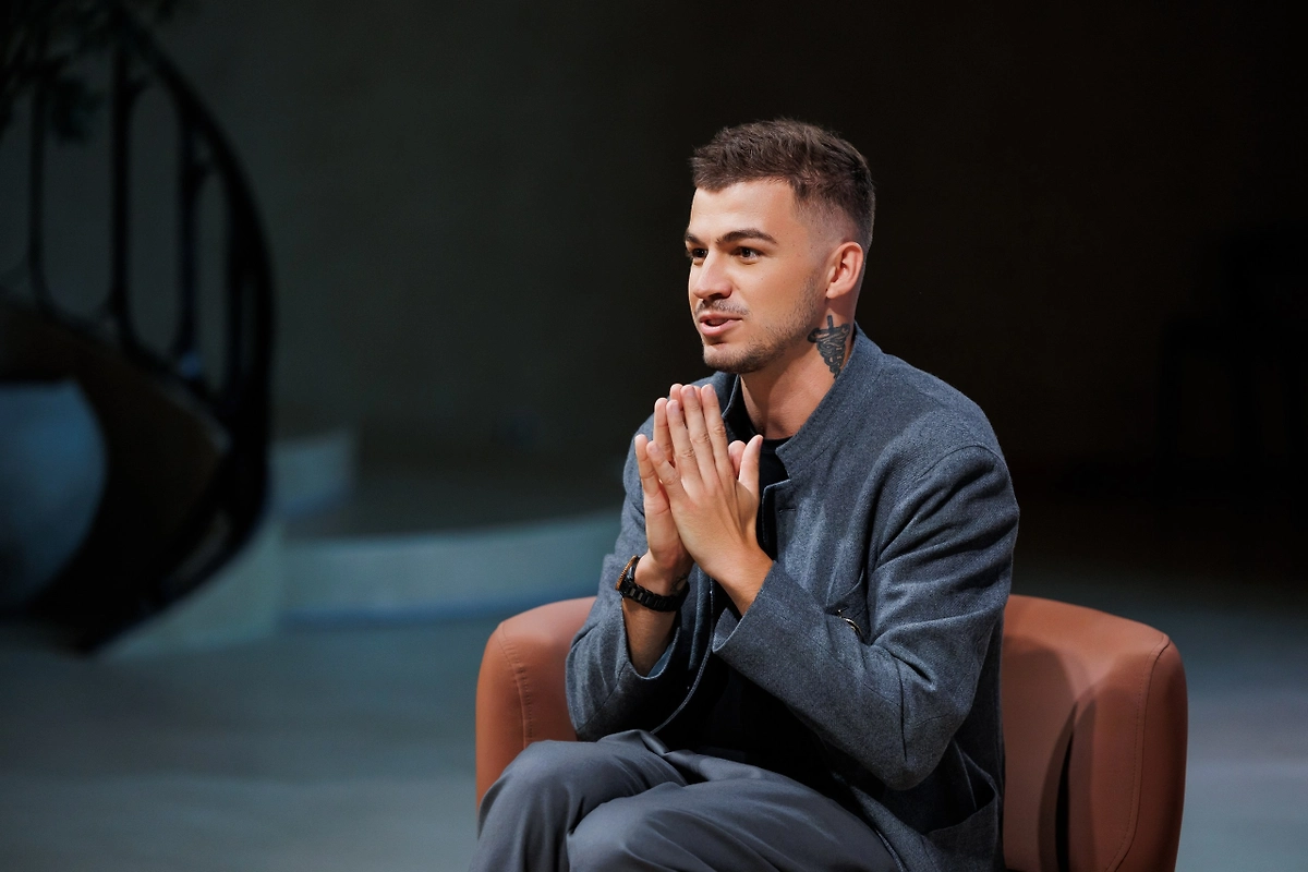 Влад Череватый — экстрасенс, мистик, колдун, участник шоу «Битва экстрасенсов» и «Экстрасенсы. Битва сильнейших». Фото © VK / Владислав Череватый