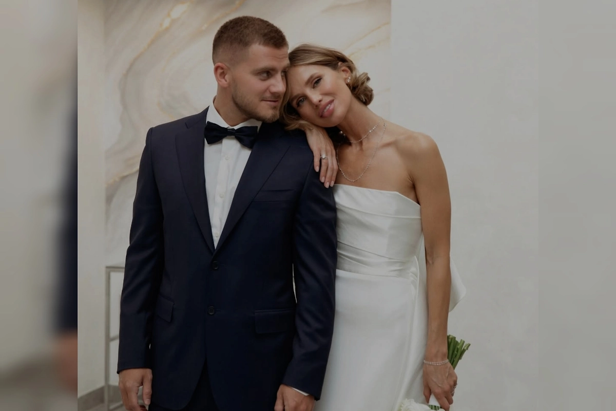 Певица Алекса и фитнес-тренер Вячеслав Дайчев развелись в 2025 году. Почти что рекордно короткий брак. Фото © Instagram (признан экстремистской организацией и запрещён на территории Российской Федерации) / veacheslav_daichev